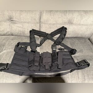 Condor MCR5 chest rig